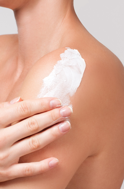 Trockene Haut: Natürliche Inhaltsstoffe versprechen sanfte Hautbehandlung